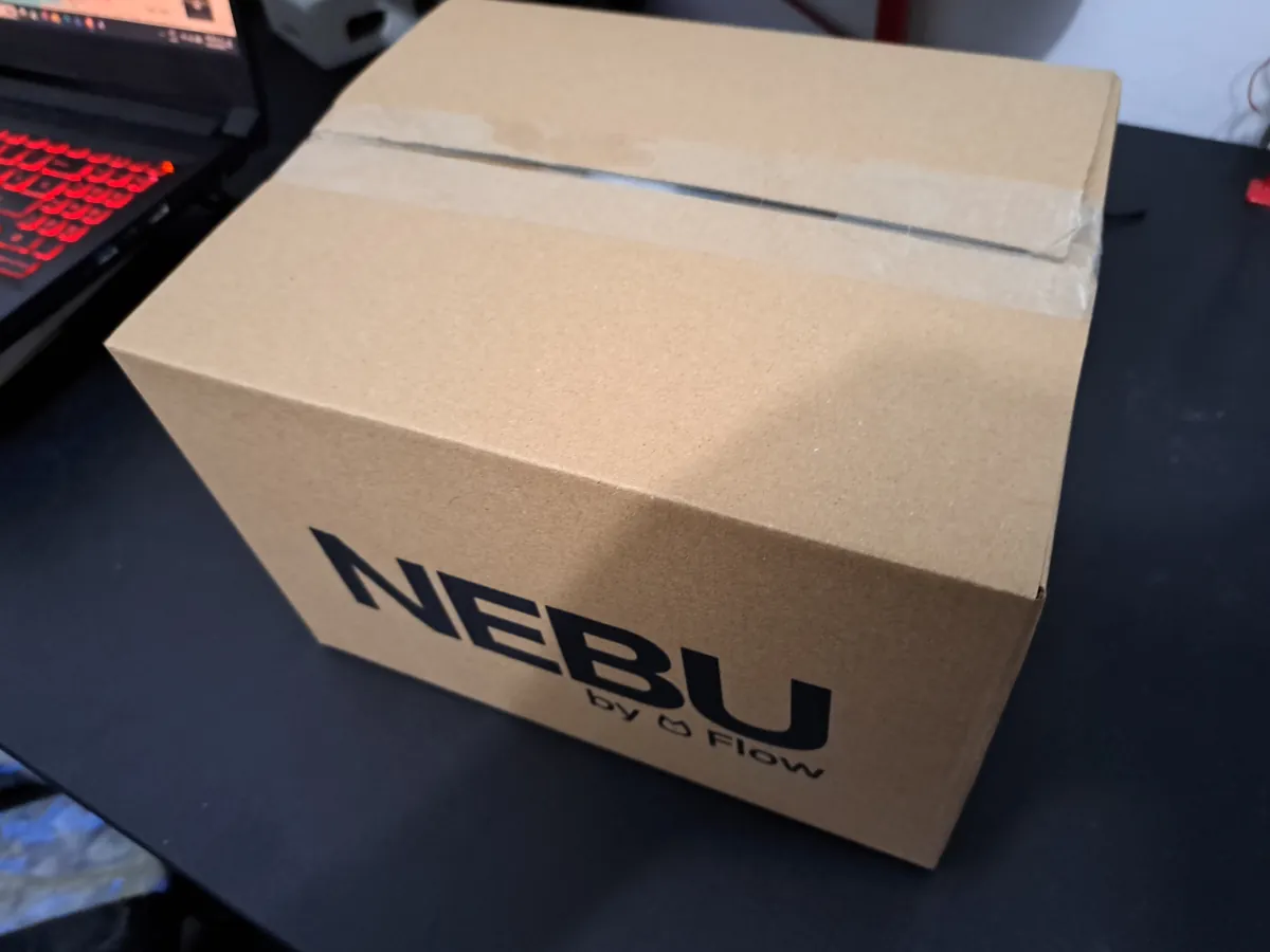 Caja de Nebu preparada para una entrega